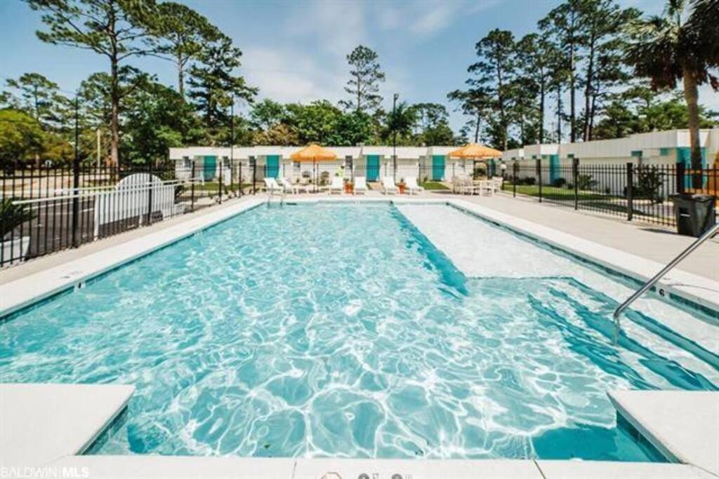 Gulf Shores Getaway Steps Away From The Pool! Εξωτερικό φωτογραφία